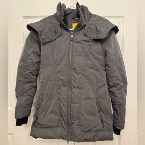 Lolë Nicky Insulated Gray Hooded Coat | Small